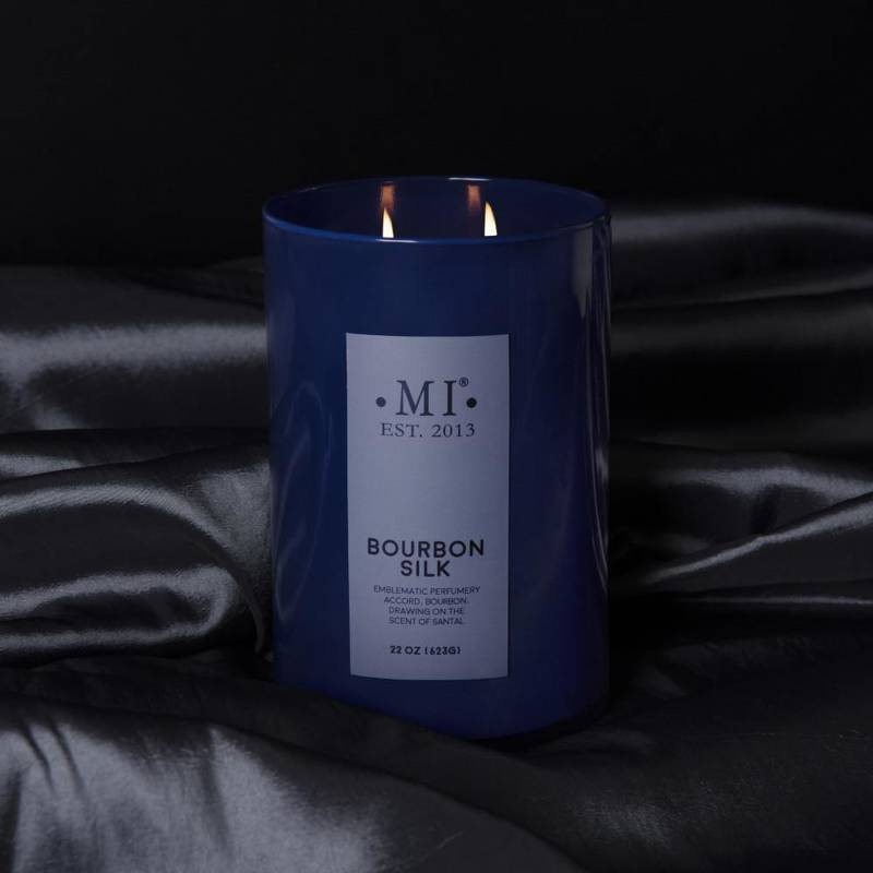 Colonial Candle bougie masculine sophistiquée parfumée au soja 623 g - Bourbon Silk